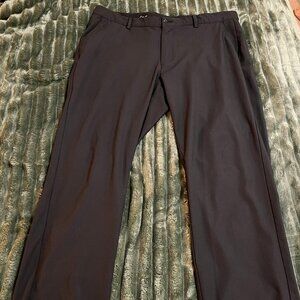 Greg Norman black Golf pants polyester/spandex 38x30